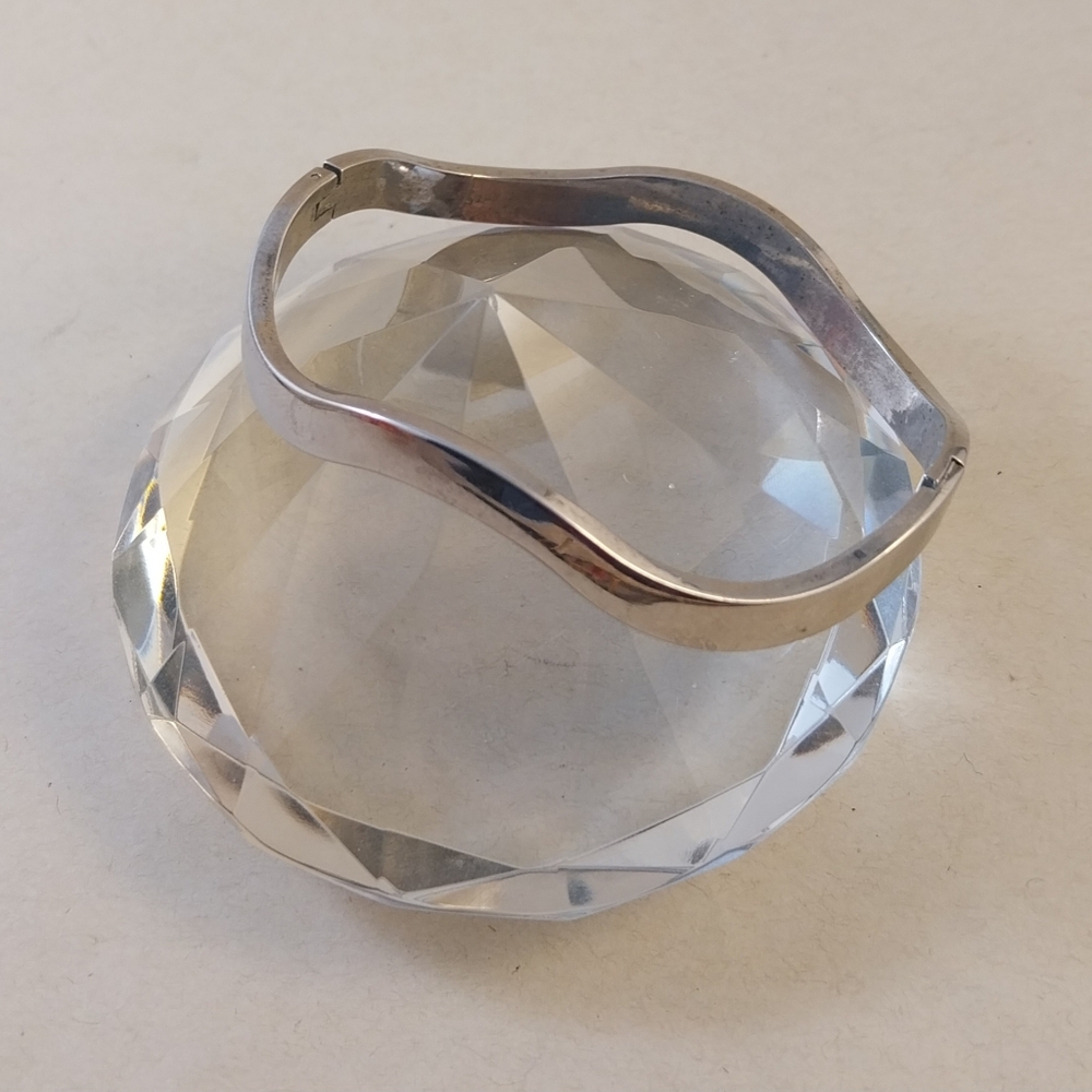 Sterling Silver Wave Bangle - Picture 7 of 14